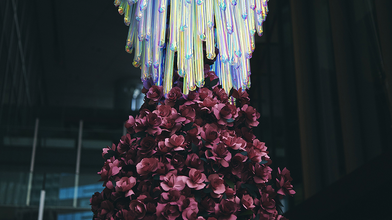 KIOI ROSE EXHIBITION edenworks × Daisy Balloon バラの根と花が出会うとき